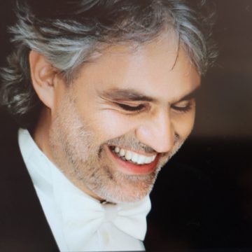 Andrea Bocelli ha donato il plasma