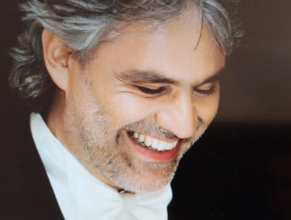 Andrea Bocelli ha donato il plasma