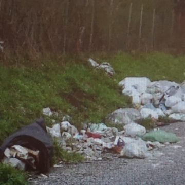 Marsala. Sanzioni minine di 400 euro per ogni sacchetto abbandonato nel territorio