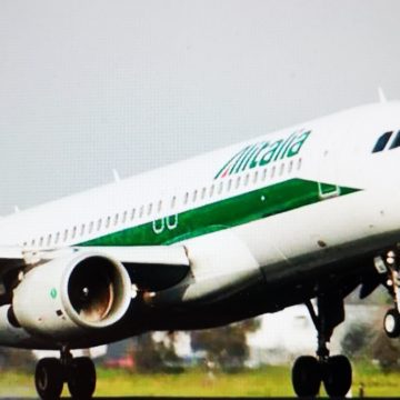 Voli Alitalia, firmato il piano di razionalizzazione del trasporto aereo. Individuati 25 scali nazionali