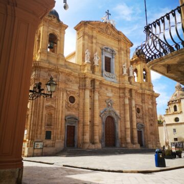 Marsala,  dal 25 ottobre al 1 novembre nella Chiesa Madre saranno esposte le reliquie del beato martire don Pino Puglisi nell’850° anniversario del martirio di san Tommaso Becket