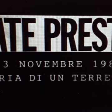 Questa sera “FATE PRESTO”. 23 novembre 1980, Storia di un terremoto. Alle ore 23,4o Speciale Tg1 e Rai Teche da un’idea di Andrea Di Consoli: ” Un documentario che lega telvisione, memoria e poesia”