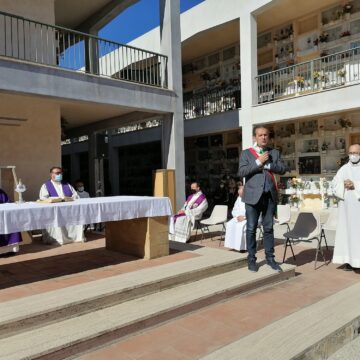 Marsala, oggi celebrazione eucaristica al cimitero per tutti i defunti presieduta dall’arciprete Don Marco Renda. Il sindaco Grillo: “E’ importante il ricordo dei nostri cari”