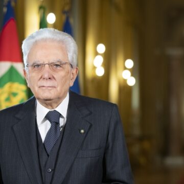 Mattarella: “La pandemia acuisce le difficoltà delle persone con disabilità. Preoccupano le difficoltà per ottenere le cure ordinarie. E’ necessario in questa emergenza sanitaria – un impegno ancora maggiore per mantenere e migliorare i livelli di cura, di sostegno e di attenzione”