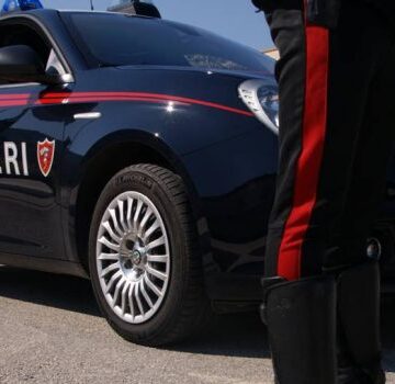 Positivo al Covid se ne andava tranquillamente in giro, bloccato dai carabinieri