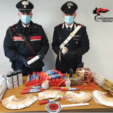 Mazara 2, detenzione illegale di fuochi artificiali: deferito un pregiudicato trovato in possesso di 40.000 euro