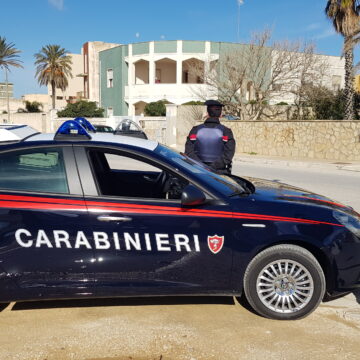 Mazara del Vallo, 33enne agli arresti domiciliari trovato fuori casa dai Carabinieri: denunciato