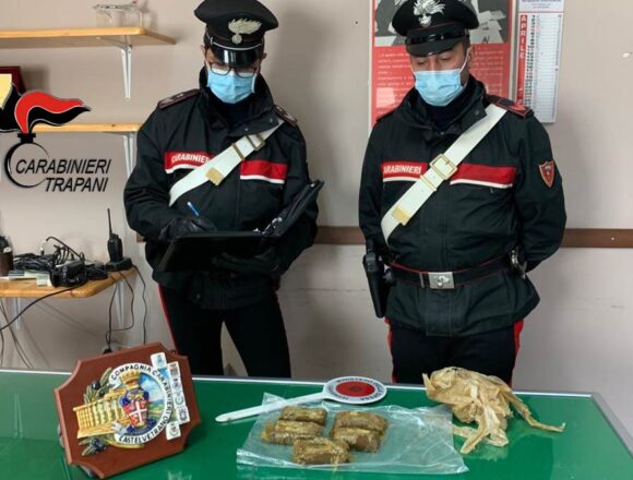 Triscina. Nuovo ritrovamento di hashish sul bagnasciuga. Intervengono i Carabinieri