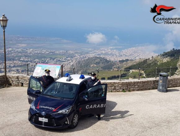 Trapani. Arrestato 33enne: trovato in possesso di droga dai Carabinieri li ha aggrediti per scappare