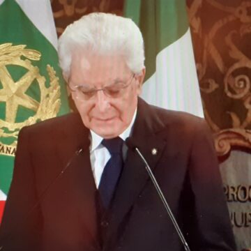 Mattarella: “Buon Primo Maggio all’Italia che riparte”