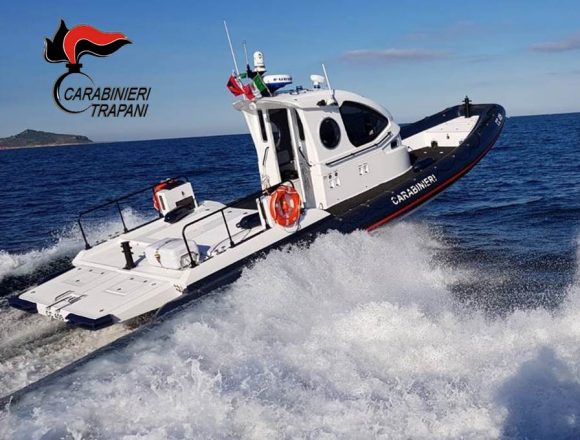 Favignana:non riesce più a raggiungere la barca per la forte corrente. Salvata dai Carabinieri