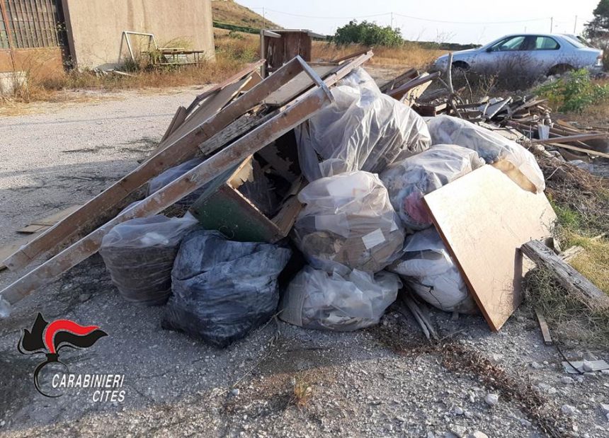 Trapani, abbandono di rifiuti. Denunce e sanzioni dei carabinieri forestali