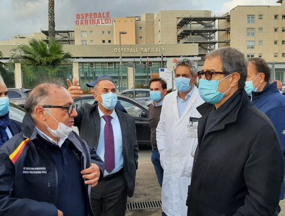 Maltempo, Musumeci e Razza all’ospedale Garibaldi di Catania: porre riparo agli errori del passato