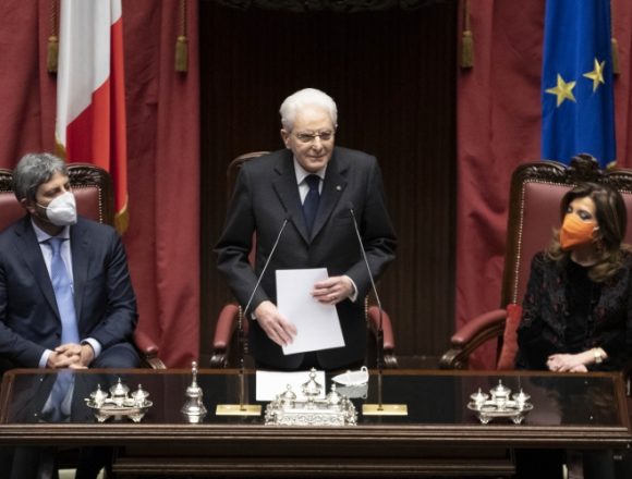 Il Presidente della Repubblica Sergio Mattarella ha giurato dinanzi al Parlamento e ha rivolto il messaggio di insediamento