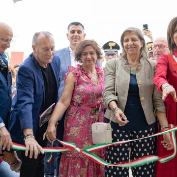 Un successo la mostra  che svela quel legame antropologico tra Frida Kahlo e Gibellina. L’assessore Bonifacio: “Arte e cultura strumenti di rinascita”. Esposte anche alcune foto inedite della vita privata dell’artista messicana