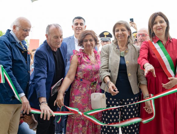 Un successo la mostra  che svela quel legame antropologico tra Frida Kahlo e Gibellina. L’assessore Bonifacio: “Arte e cultura strumenti di rinascita”. Esposte anche alcune foto inedite della vita privata dell’artista messicana