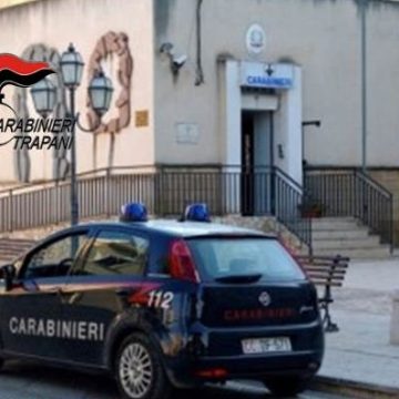 Contatori manomessi e allacci abusivi alla rete elettrica: 2 persone arrestate dai carabinieri a Partanna