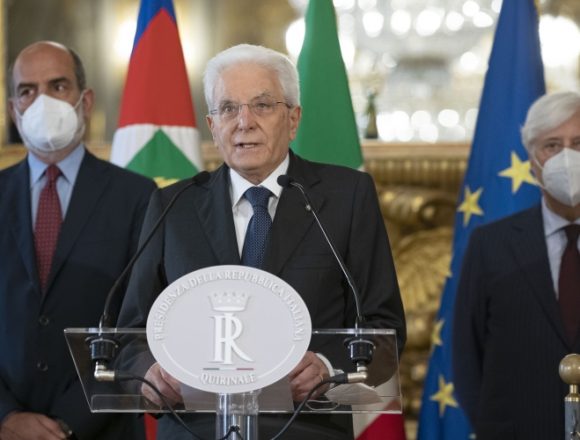 Mattarella firma  decreto di scioglimento delle Camere “Mi auguro che vi sia, da parte di tutti, un contributo costruttivo, nell’interesse superiore dell’Italia”