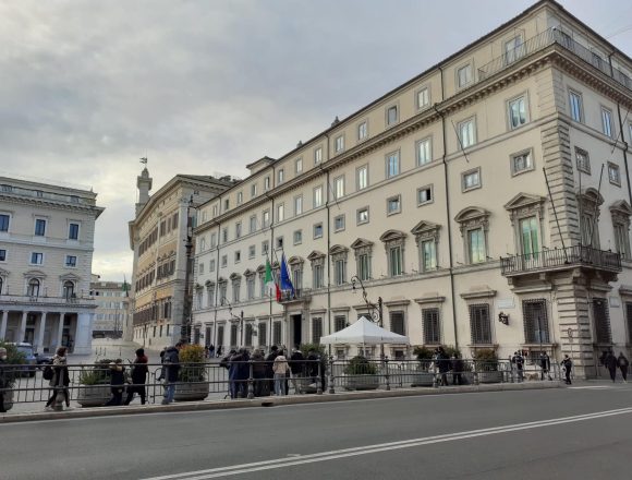 Palazzo Chigi, decreto “Aiuti Bis”, misure urgenti in materia di energia, emergenza idrica, politiche sociali e industriali