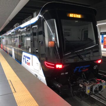 Trasporti, in servizio il terzo dei nuovi treni acquistati dalla Regione Siciliana per la metro di Catania