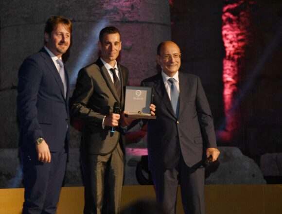 Segesta, ai “Gazzetta Sports Awards SeeSicily” Schifani premia Nibali: «Puntare su turismo dello sport e dello spettacolo»