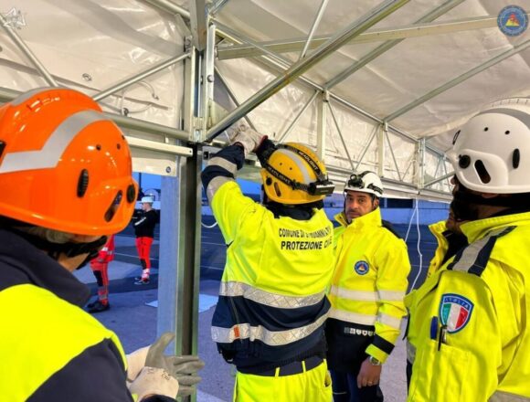 Migranti, tendostrutture della Protezione civile della Regione per l’accoglienza di 700 persone a Catania