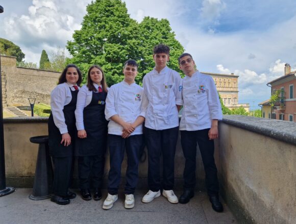 L’IIS “I. e V. Florio” di Erice premiato con la Gran Menzione di merito al concorso “La scuola alberghiera e il suo territorio” dell’Accademia delle 5T