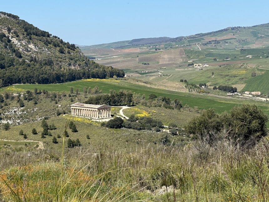 Al parco archeologico di Segesta, il Mercato degli Elymi, visite guidate e un laboratorio “emotivo” per bambini