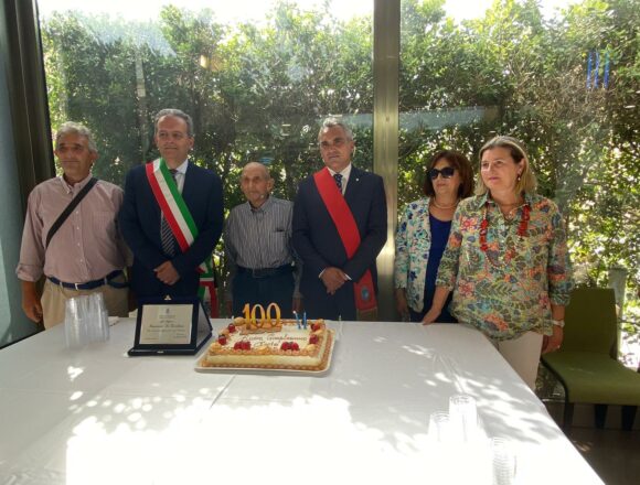 Festa per i 100 anni di nonno Francesco Di Girolamo. Gli auguri della Città di Marsala