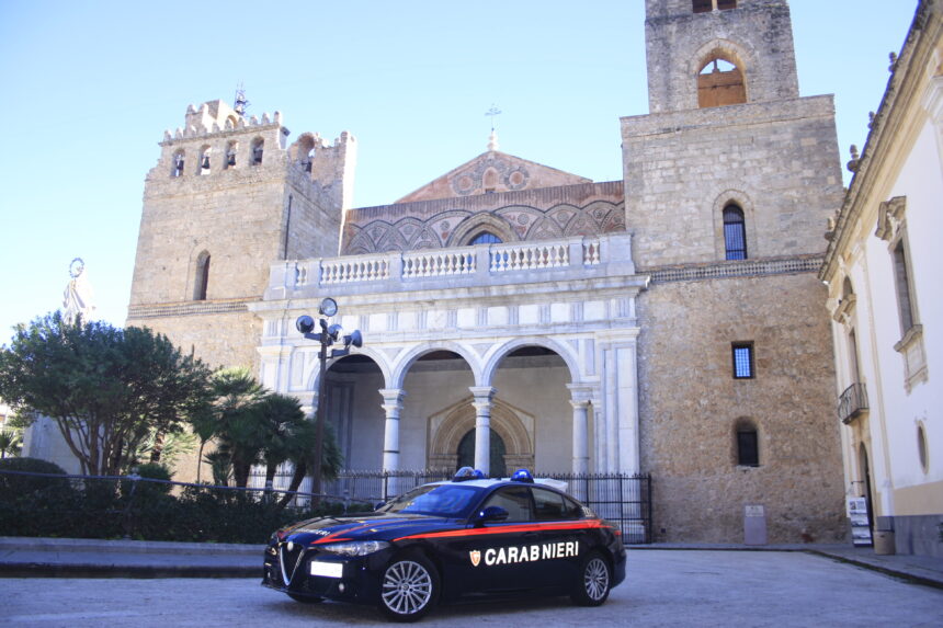 Monreale, pusher con il “pollice verde” arrestato dai Carabinieri