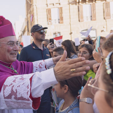 Avvio anno scolastico, il Vescovo Giurdanella: “Necessario nuovo clima culturale”