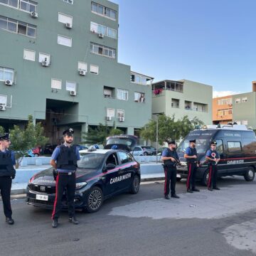 Palermo, controlli dei Carabinieri nel quartiere Zen