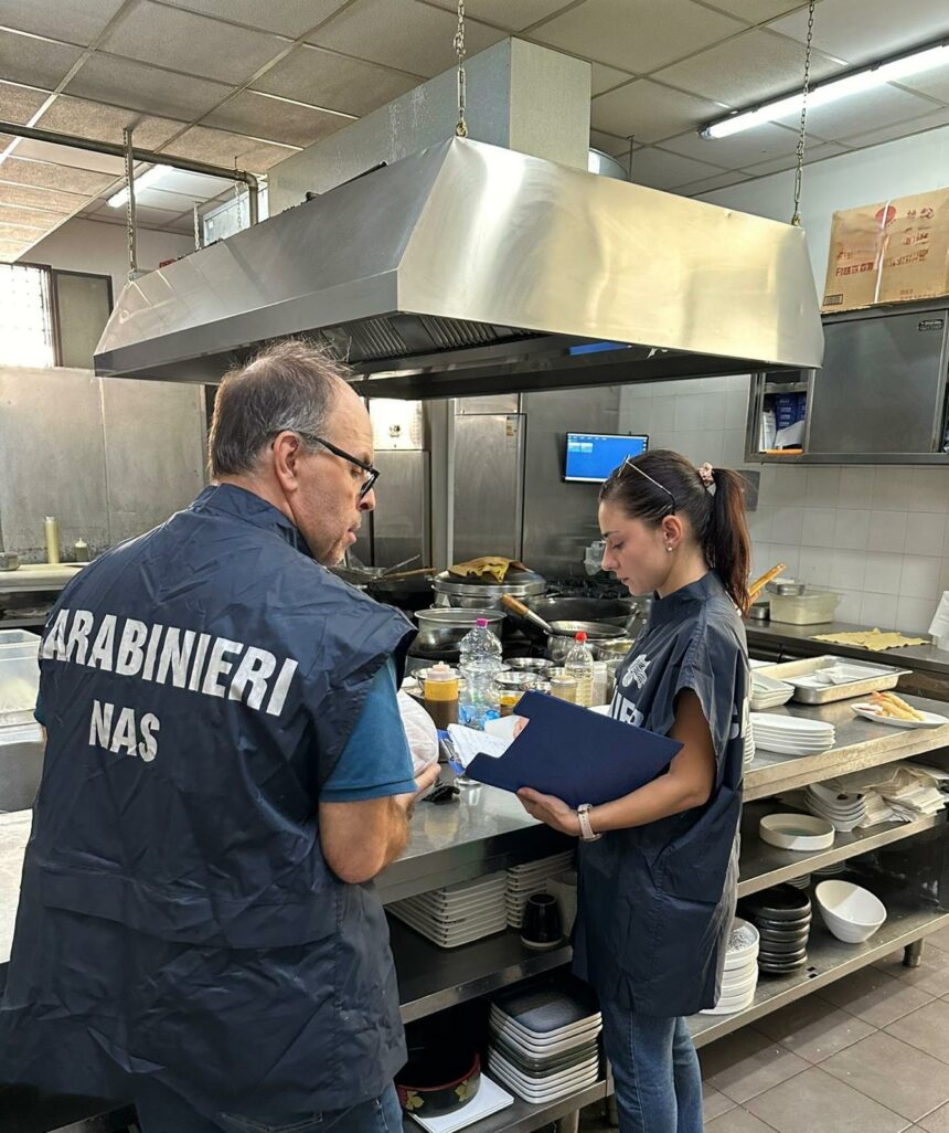 Controlli nel settore alimentare del Nas di Palermo nei ristoranti della città